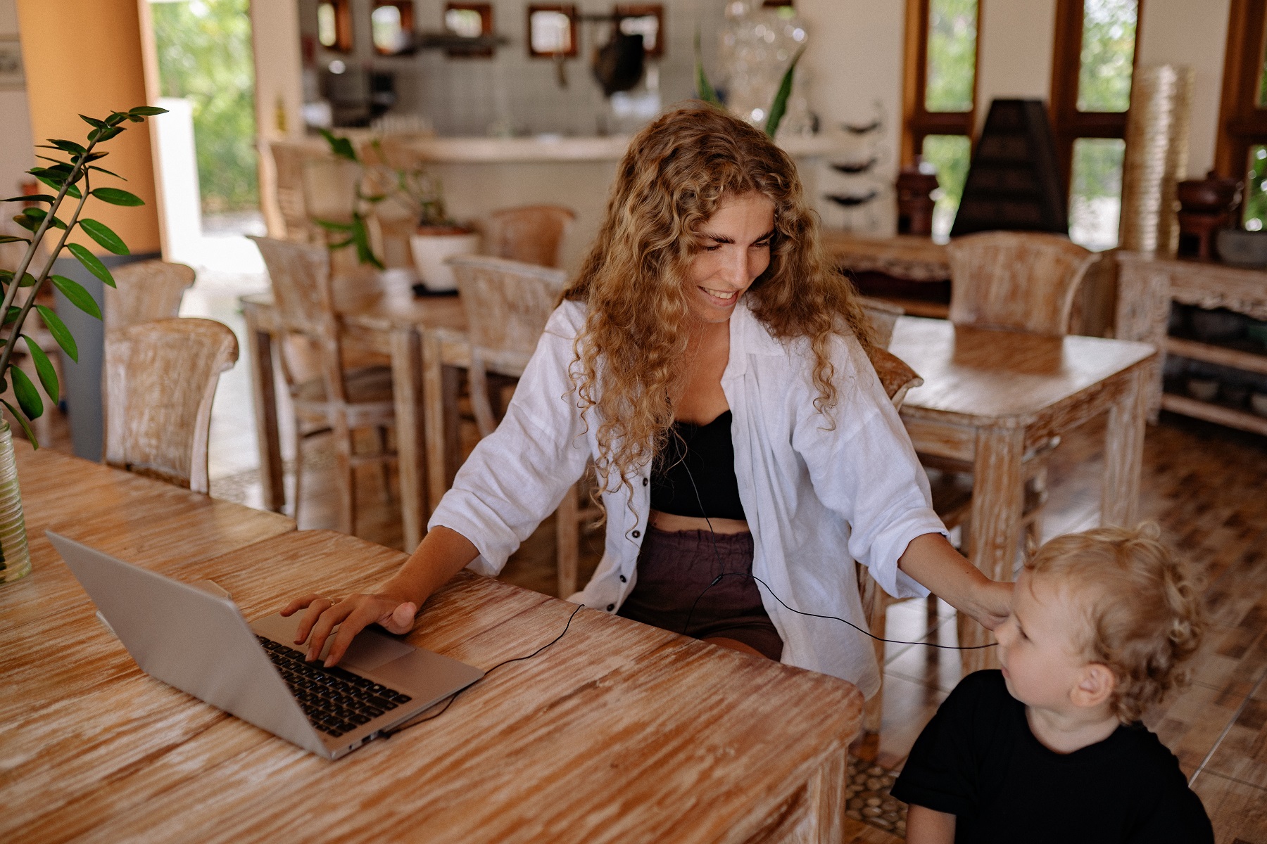 10-fast-growing-remote-jobs-for-working-moms