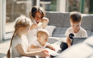 How Working Moms Can Stay Productive With Toddlers At Home