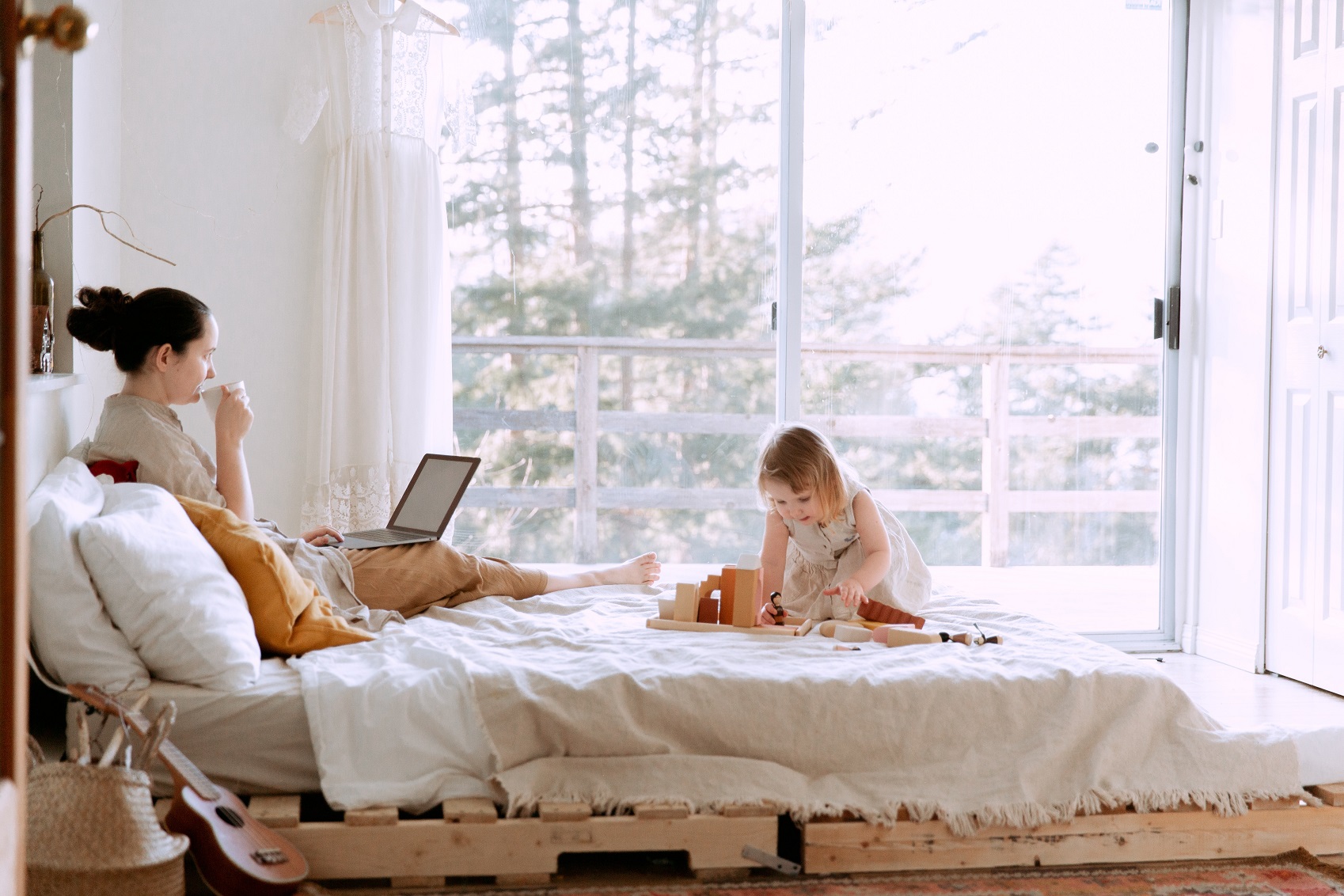 5 Tips and Tricks for the Freelancing Mother Raising Young Children