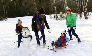 What to Do With Preschoolers Over Winter Break
