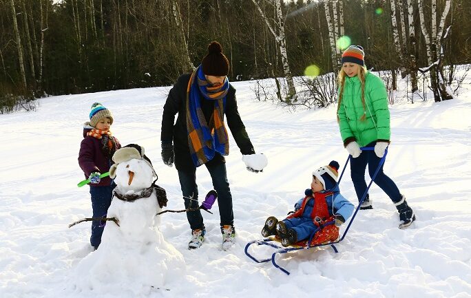 What to Do With Preschoolers Over Winter Break